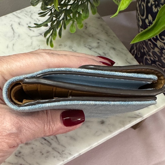 Coach Eva Crossbody Bag and Morgan Wallet Duo - Picture 9 of 14